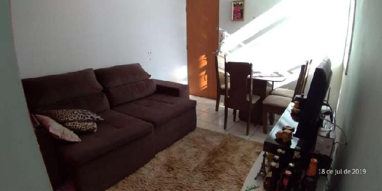 Apartamento com 2 Quartos à Venda, 48 m² por R$ 144.990