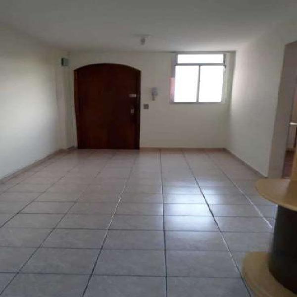Apartamento com 2 Quartos à Venda, 55 m² por R$ 170.000