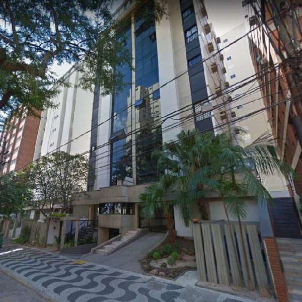 Apartamento com 2 Quartos à Venda, 56 m² por R$ 450.000