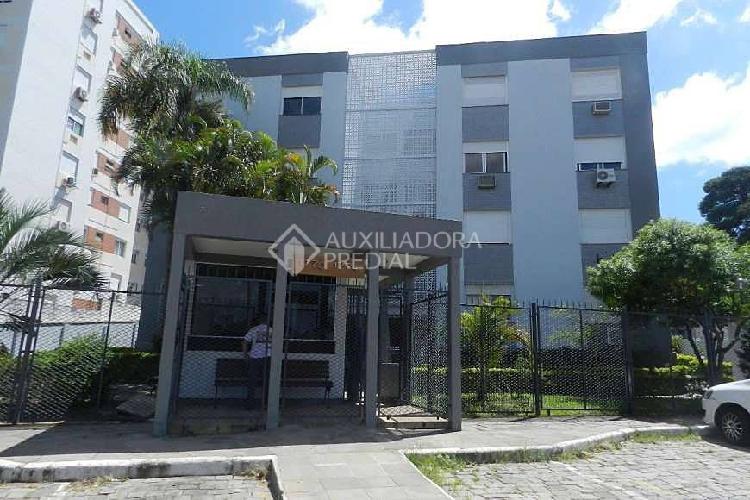Apartamento com 2 Quartos à Venda, 58 m² por R$ 160.000