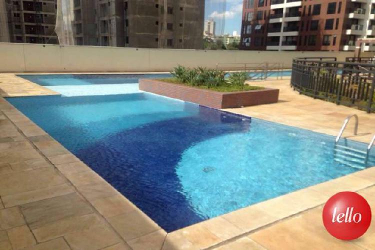 Apartamento com 2 Quartos à Venda, 61 m² por R$ 400.000