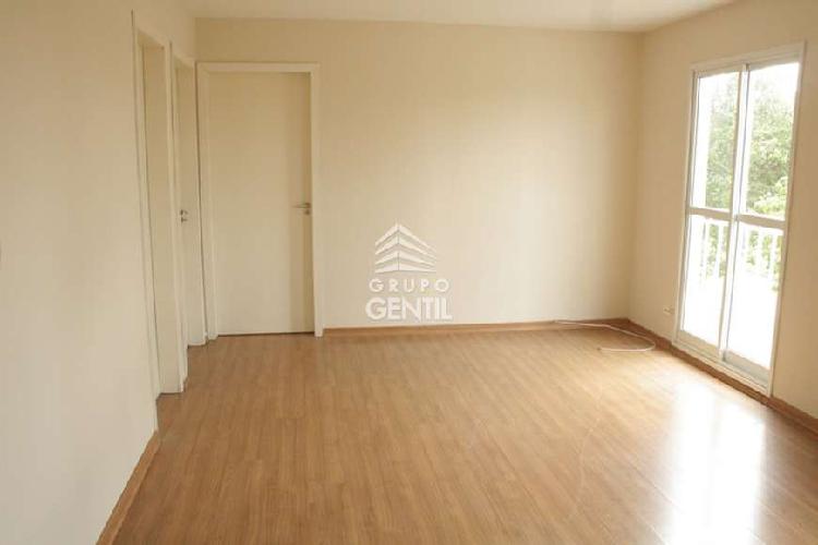 Apartamento com 2 Quartos à Venda, 62 m² por R$ 195.000