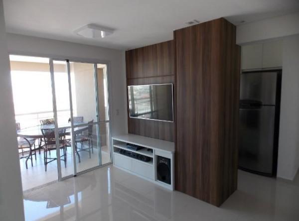 Apartamento com 2 Quartos à Venda, 63 m² por R$ 423.000