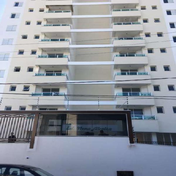 Apartamento com 2 Quartos à Venda, 64 m² por R$ 385.000