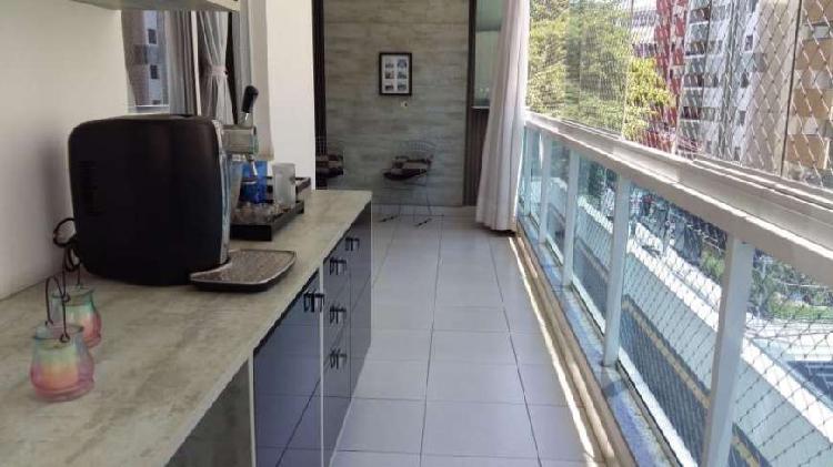 Apartamento com 2 Quartos à Venda, 65 m² por R$ 425.000