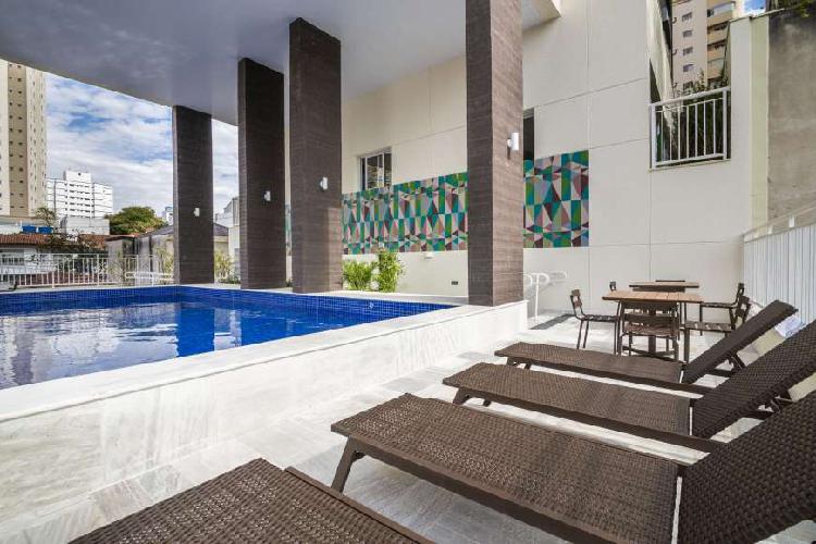 Apartamento com 2 Quartos à Venda, 68 m² por R$ 692.000