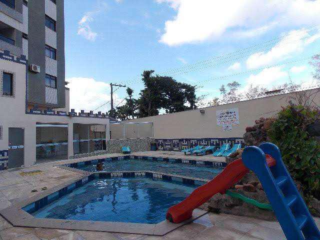 Apartamento com 2 Quartos à Venda, 70 m² por R$ 270.000