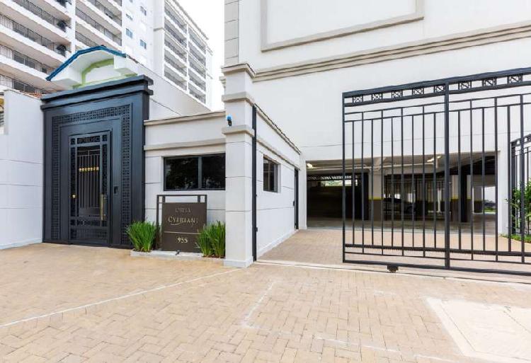 Apartamento com 2 Quartos à Venda, 70 m² por R$ 539.000
