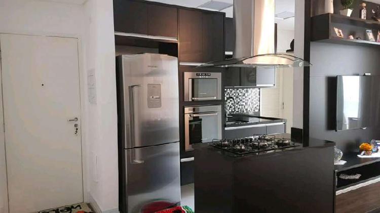 Apartamento com 2 Quartos à Venda, 76 m² por R$ 455.000