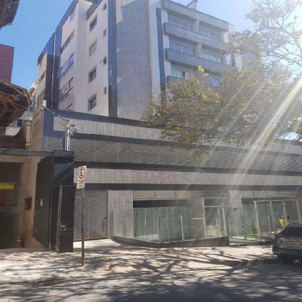 Apartamento com 2 Quartos à Venda, 84 m² por R$ 870.000