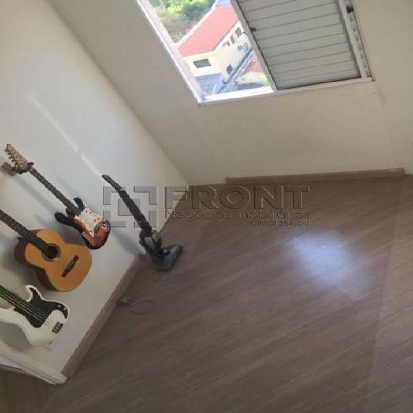 Apartamento com 2 Quartos para Alugar, 49 m² por R$