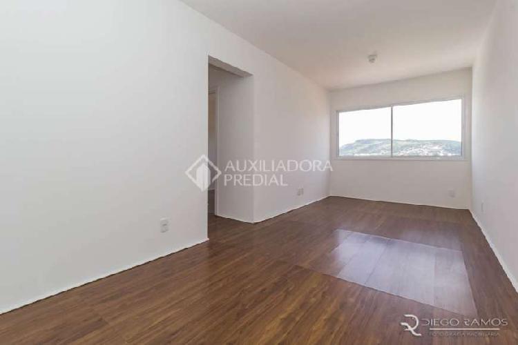 Apartamento com 2 Quartos para Alugar, 51 m² por R$