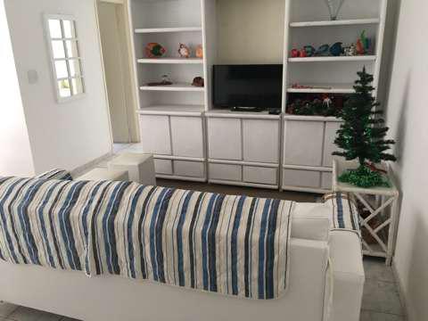 Apartamento com 2 Quartos para Alugar, 77 m² por R$ 600/Dia