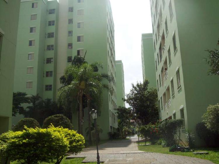 Apartamento com 20 Quartos para Alugar, 86 m² por R$