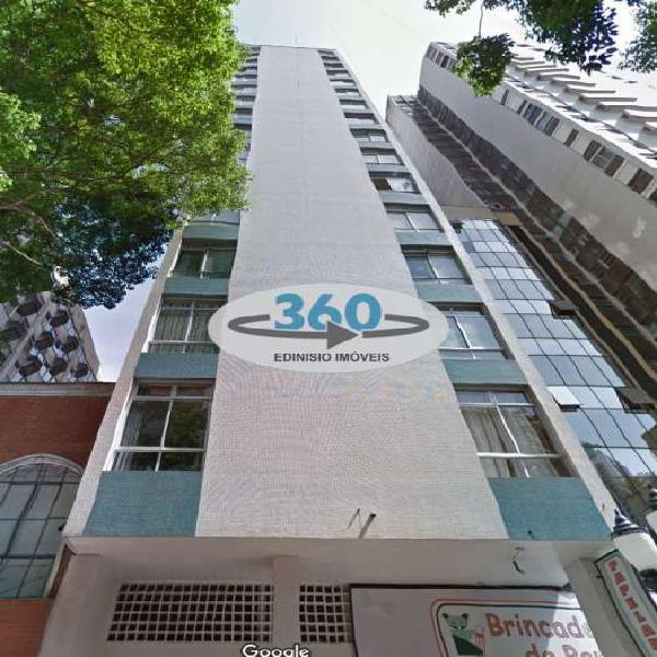 Apartamento com 3 Quartos à Venda, 111 m² por R$ 285.000