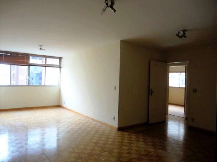 Apartamento com 3 Quartos à Venda, 119 m² por R$ 1.125.000