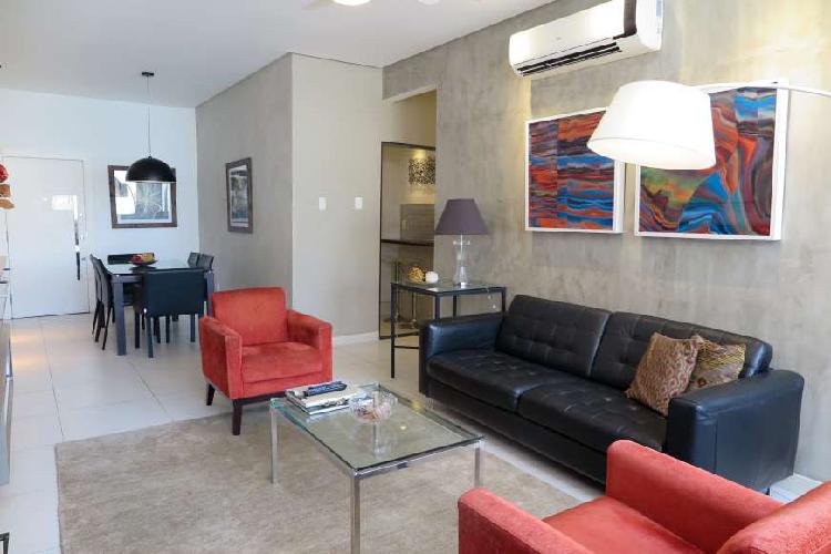 Apartamento com 3 Quartos à Venda, 120 m² por R$ 1.900.000