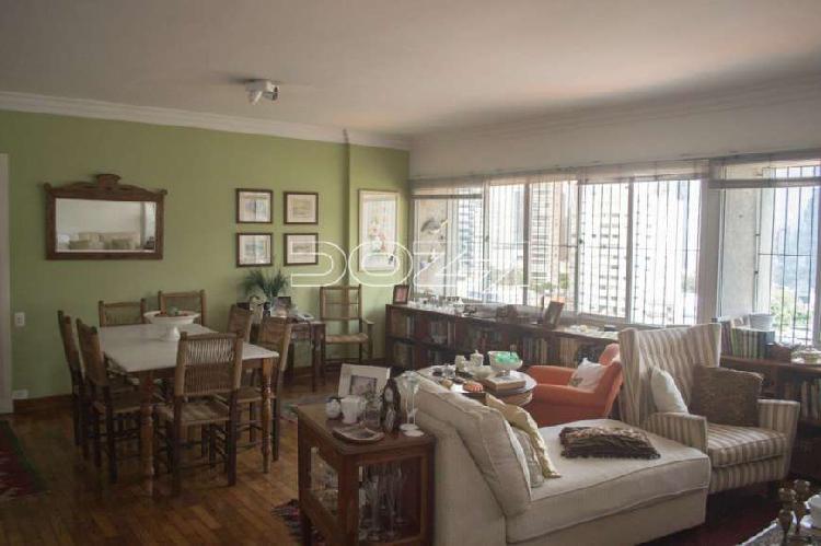 Apartamento com 3 Quartos à Venda, 146 m² por R$ 1.900.000