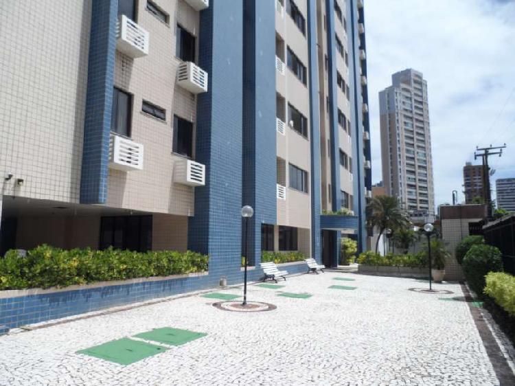 Apartamento com 3 Quartos à Venda, 146 m² por R$ 499.000