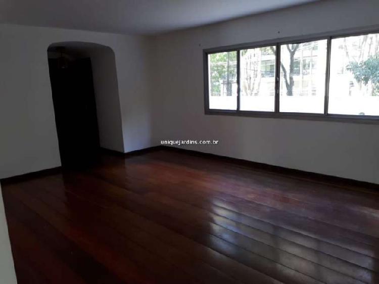 Apartamento com 3 Quartos à Venda, 155 m² por R$ 1.498.000