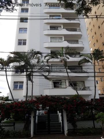 Apartamento com 3 Quartos à Venda, 159 m² por R$ 790.000