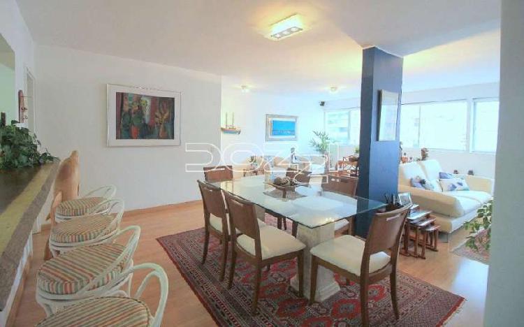 Apartamento com 3 Quartos à Venda, 180 m² por R$ 2.150.000