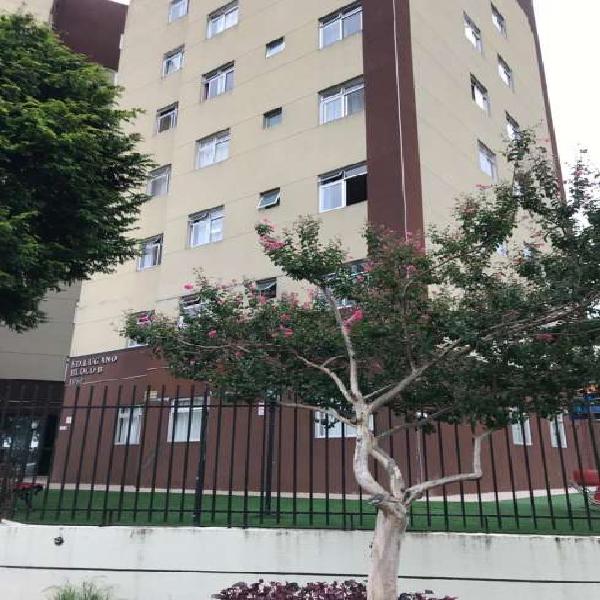 Apartamento com 3 Quartos à Venda, 58 m² por R$ 258.000