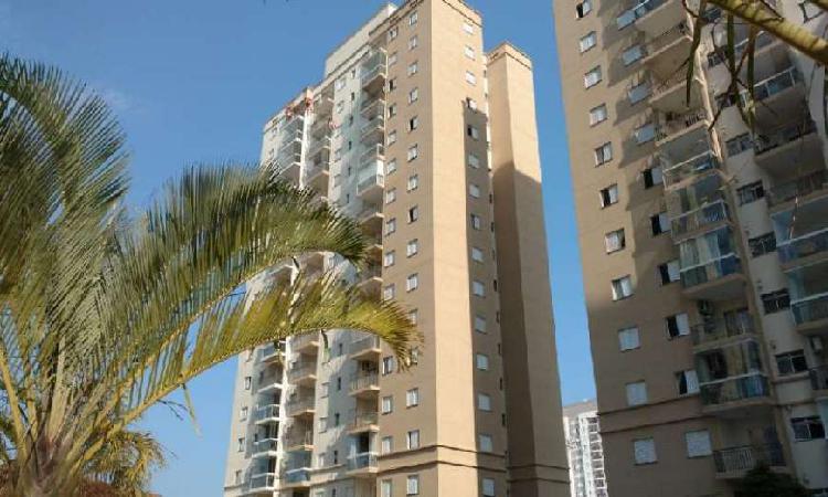 Apartamento com 3 Quartos à Venda, 69 m² por R$ 310.000