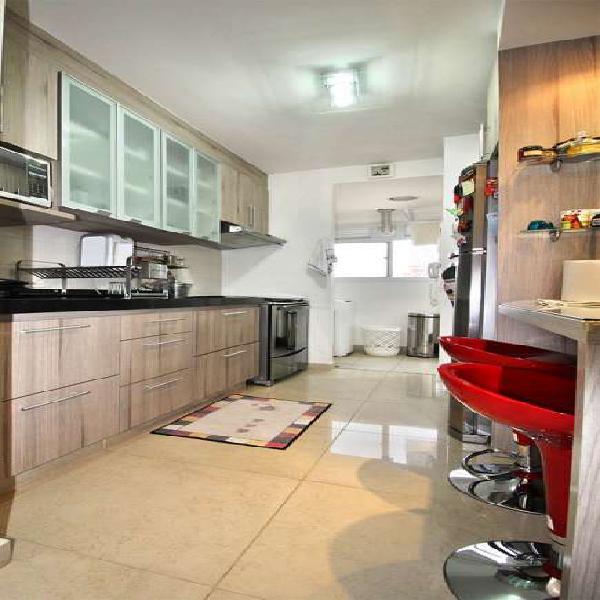 Apartamento com 3 Quartos à Venda, 80 m² por R$ 520.000