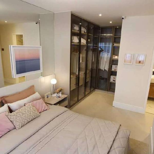 Apartamento com 3 Quartos à Venda, 82 m² por R$ 569.000