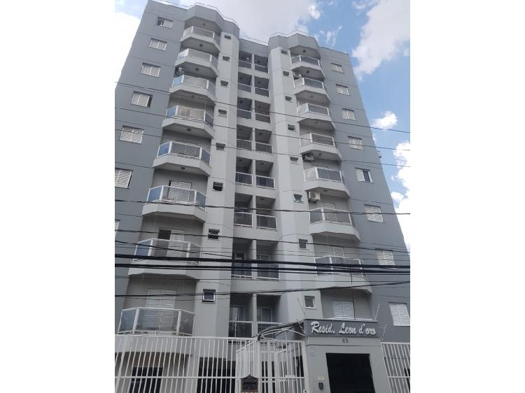 Apartamento com 3 Quartos à Venda, 85 m² por R$ 390.000