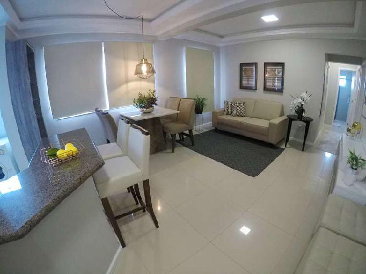 Apartamento com 3 Quartos à Venda, 88 m² por R$ 420.000