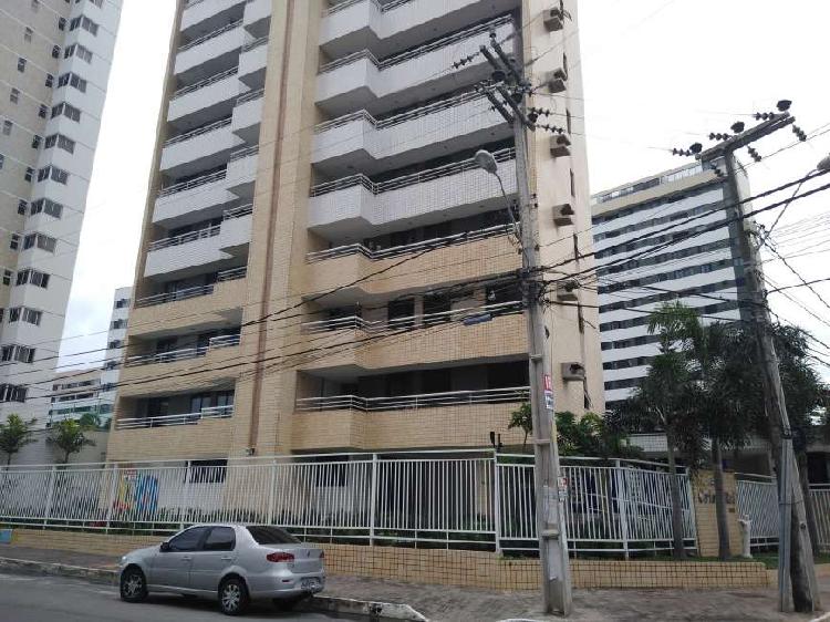 Apartamento com 3 Quartos à Venda, 92 m² por R$ 345.000