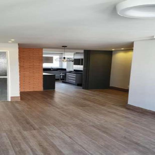 Apartamento com 3 Quartos à Venda, 95 m² por R$ 1.300.000