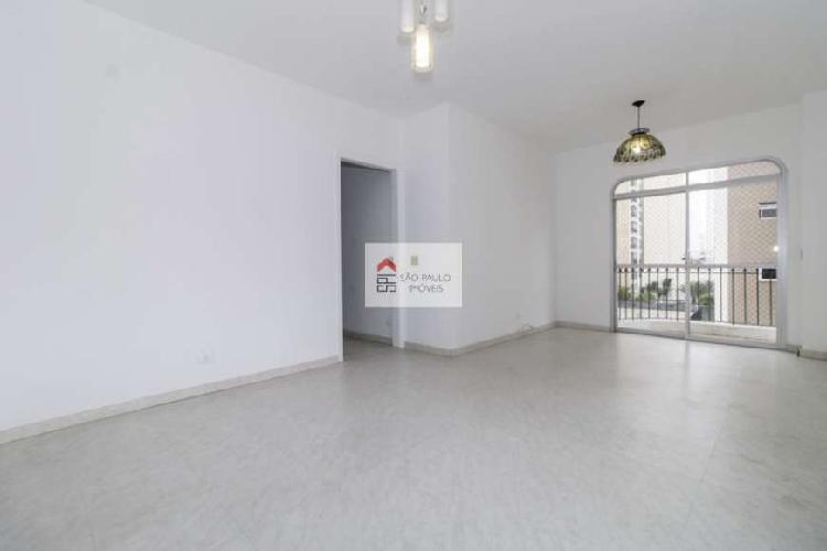 Apartamento com 3 Quartos à Venda, 97 m² por R$ 739.000