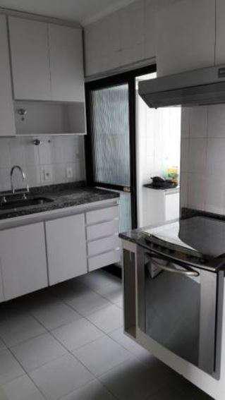 Apartamento com 3 Quartos para Alugar, 116 m² por R$