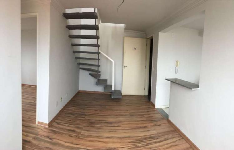 Apartamento com 3 Quartos para Alugar, 70 m² por R$