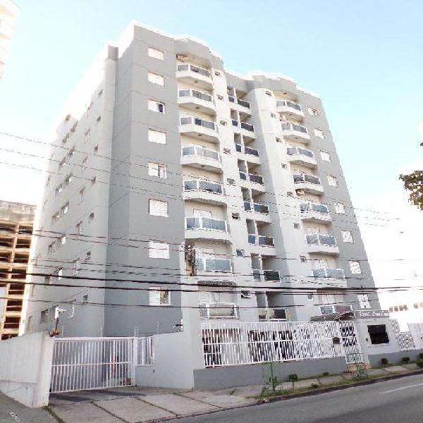 Apartamento com 3 Quartos para Alugar, 86 m² por R$