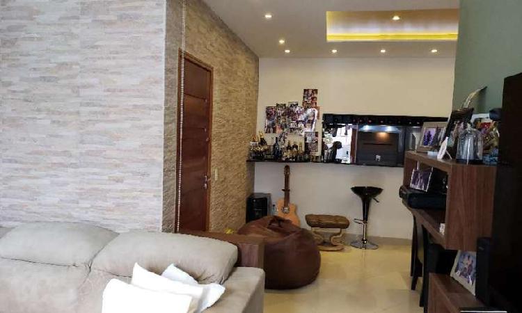 Apartamento com 4 Quartos à Venda, 120 m² por R$ 2.500.000
