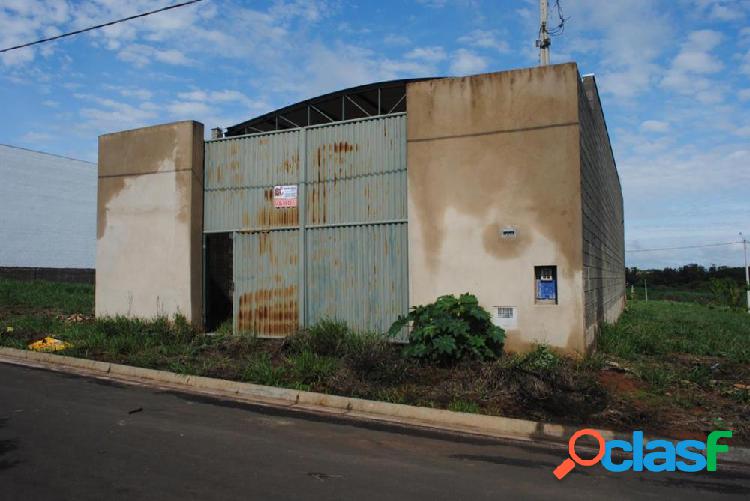 Barração próxima a Avenida da Saudade - Sala Comercial a