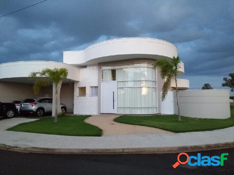 CONDOMÍNIO VILLAGIO | ACABAMENTO DE ALTO PADRÃO - Casa em
