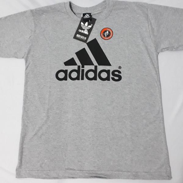 Camiseta Adidas Cinza