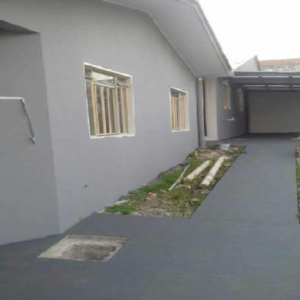 Casa com 2 Quartos para Alugar, 70 m² por R$ 1.000/Mês