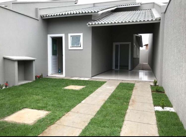 Casa com 3 Quartos à Venda, 112 m² por R$ 198.000 COD.