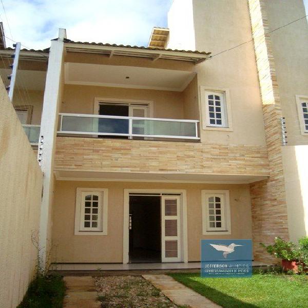 Casa com 3 Quartos à Venda, 127 m² por R$ 300.000 COD.