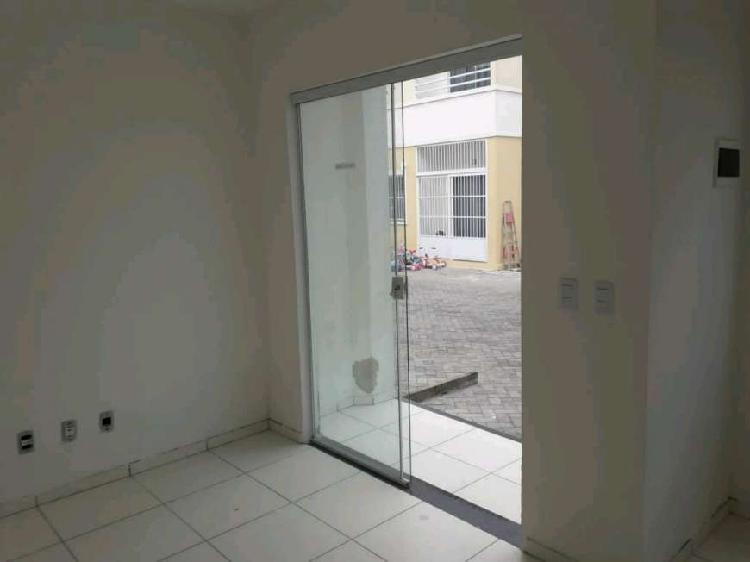 Casa com 3 Quartos à Venda, 69 m² por R$ 130.000 COD.