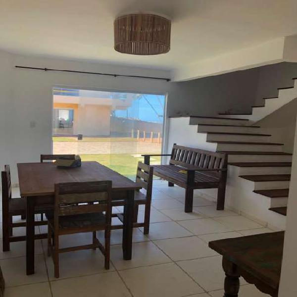 Casa com 3 Quartos à Venda, 80 m² por R$ 220.000 COD.