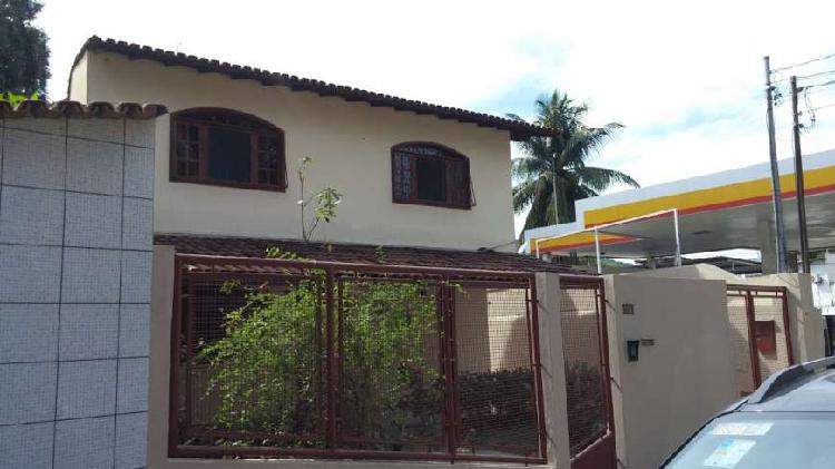 Casa com 4 Quartos à Venda, 200 m² por R$ 1.100.000 COD.