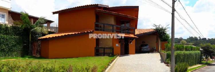 Casa com 4 Quartos à Venda, 200 m² por R$ 650.000 COD.