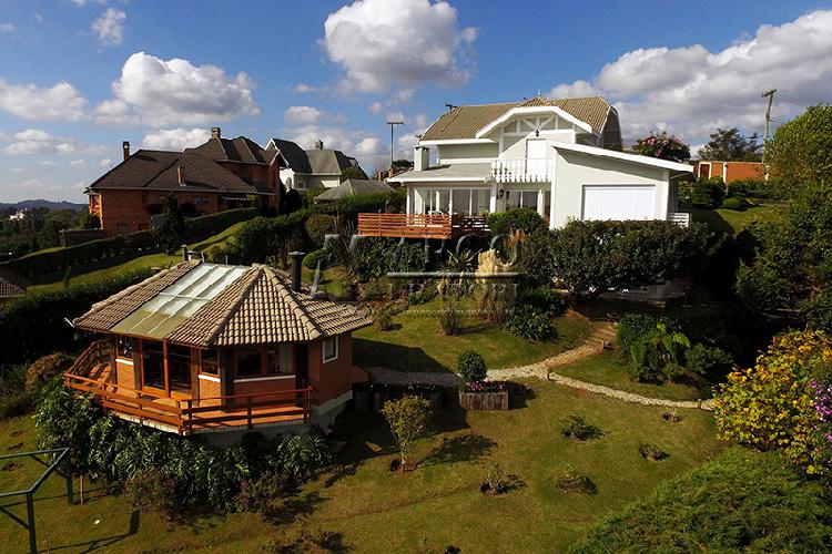 Casa com 4 Quartos à Venda, 500 m² por R$ 2.700.000 COD.